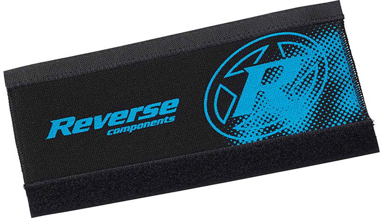Reverse Neopren Kettenstrebenschutz schwarz/hellblau