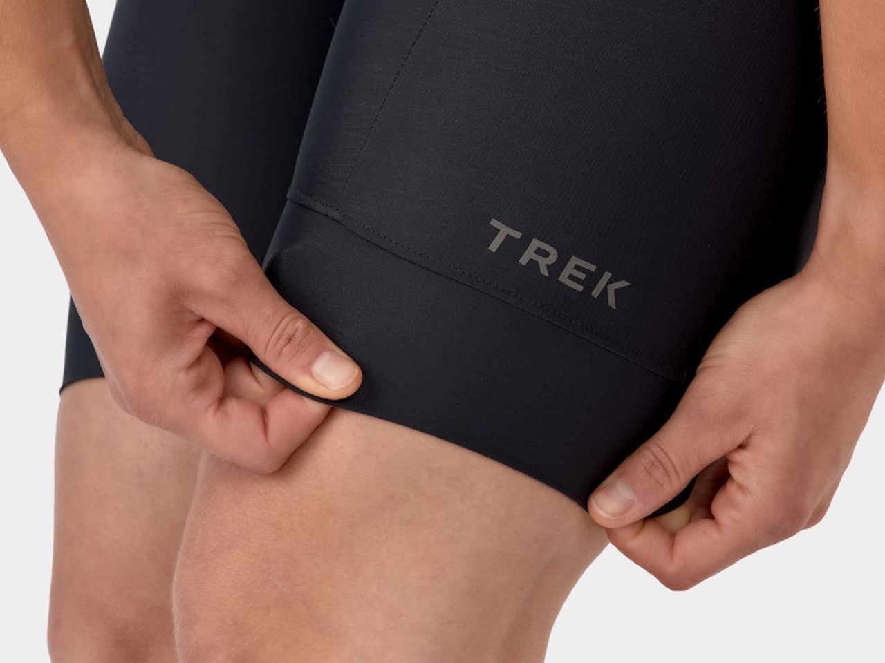Trek Solstice Damen Fahrrad Trägerhose kurz schwarz 2026