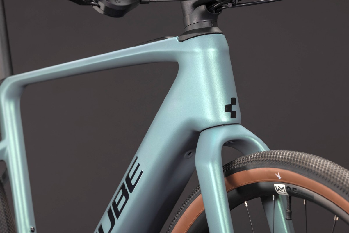Cube Nulane Hybrid C:62 Race 400X 28'' Carbon E-Bike Gravel Pedelec seagrey/black 2027
