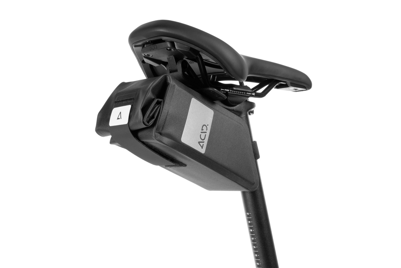 Acid Pro 0.8 Click Satteltasche schwarz