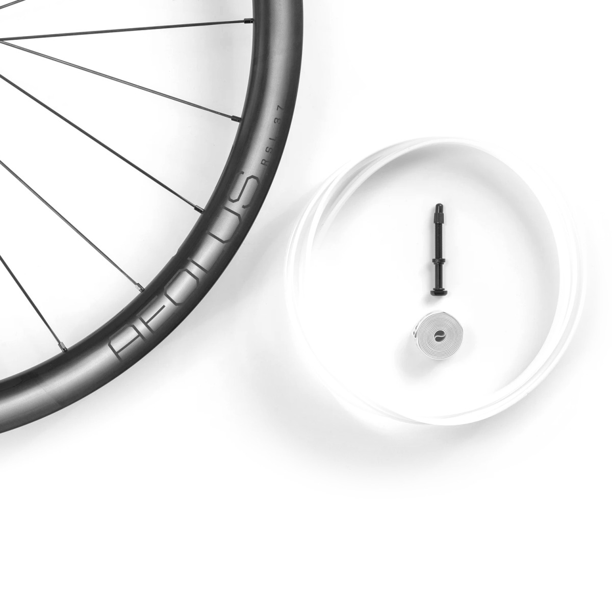 Bontrager Aeolus RSL 37 TLR Disc Carbon Rennrad HInterrad Shimano HG 9/10/11 schwarz