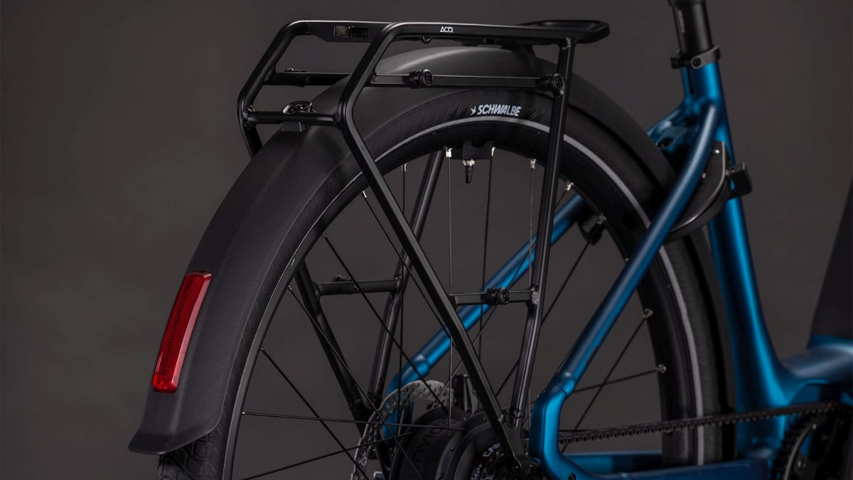 Cube Supreme Hybrid Deluxe Pro 600 26'' / 28'' Easy Entry E-Bike City Pedelec electricblue/chrome 2026