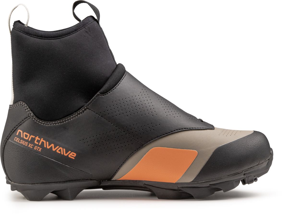 Northwave Celsius XC GTX Winter MTB Fahrrad Schuhe sandfarben/schwarz 2025