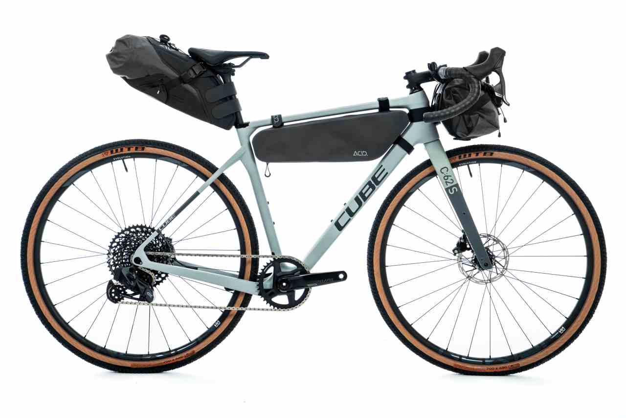 Acid Pack Pro 11 Bikepacker Fahrrad Satteltasche schwarz