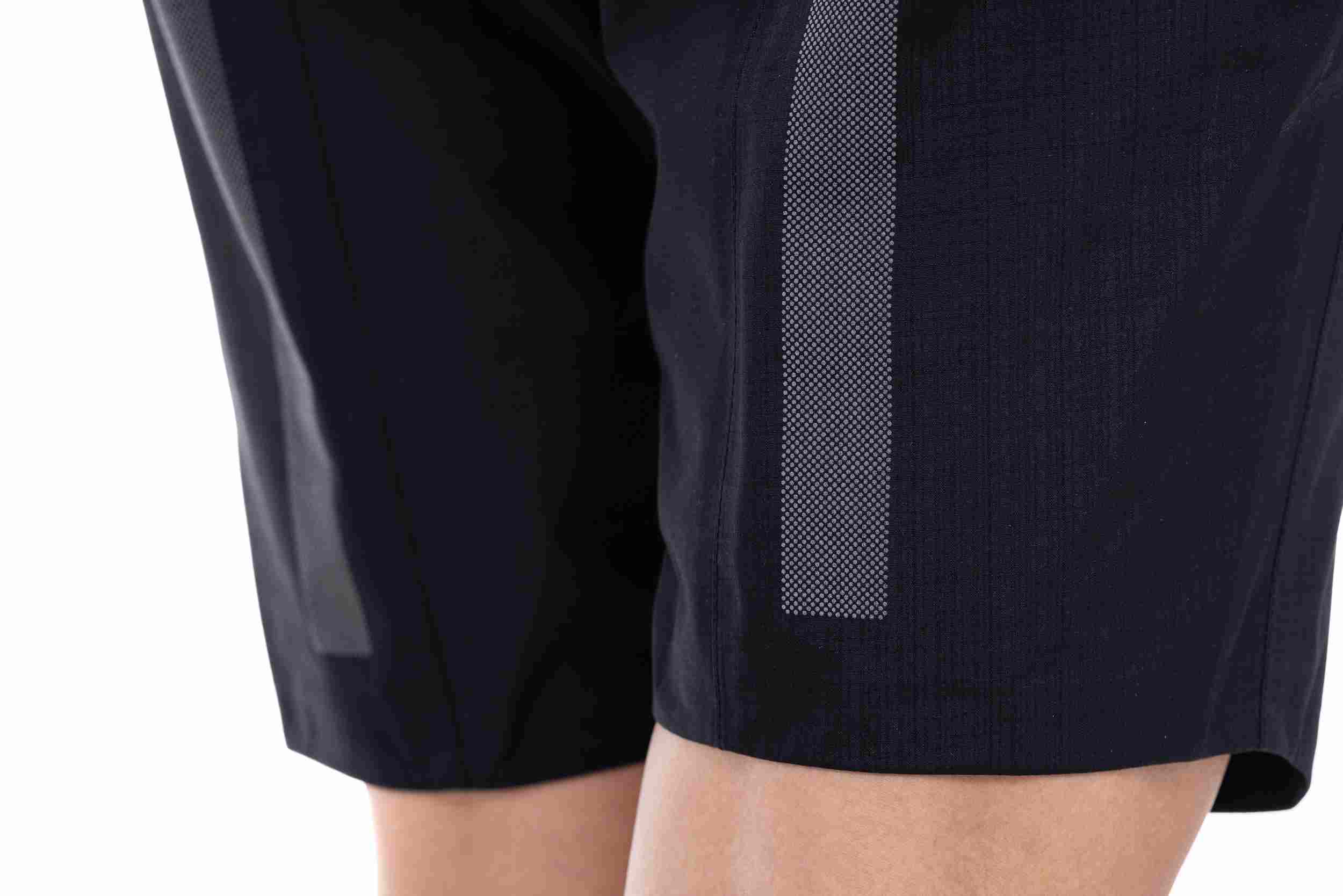 Cube Blackline Damen Fahrrad Short Regenhose kurz schwarz 2027