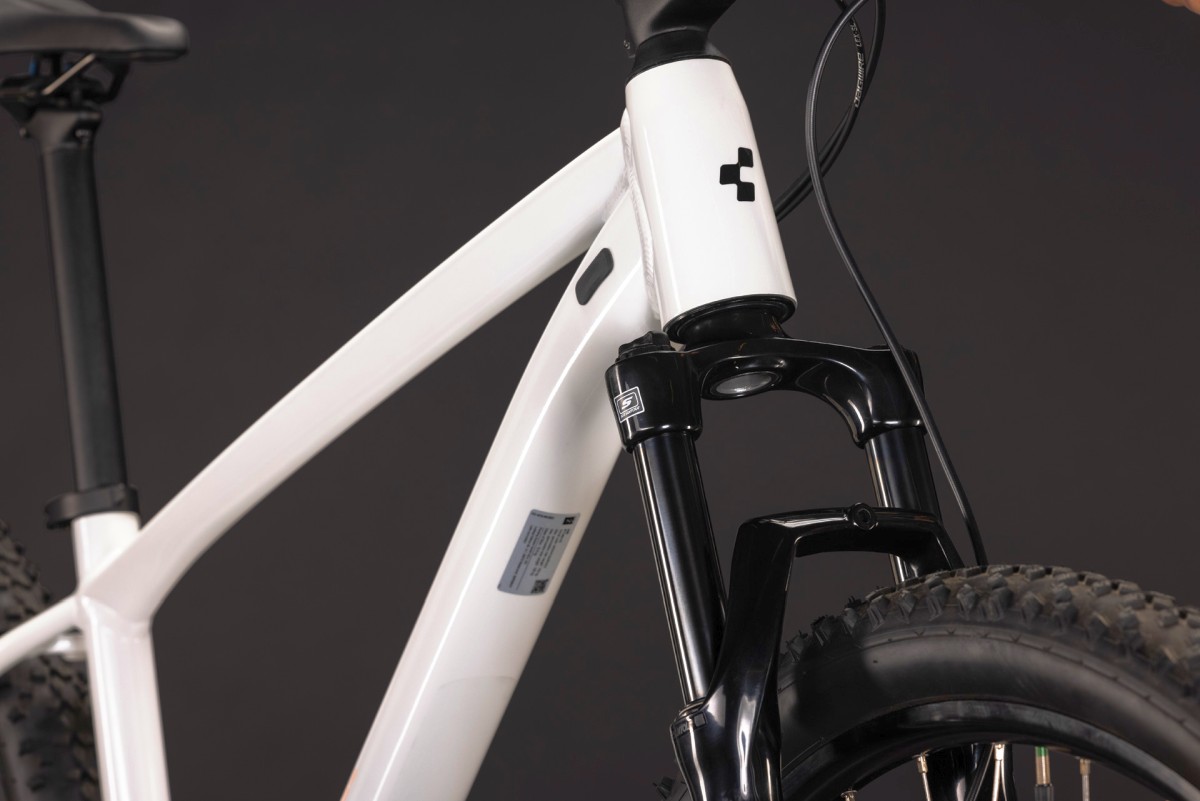 Cube Aim ONE 27.5'' / 29'' MTB Fahrrad metallicwhite/black 2027