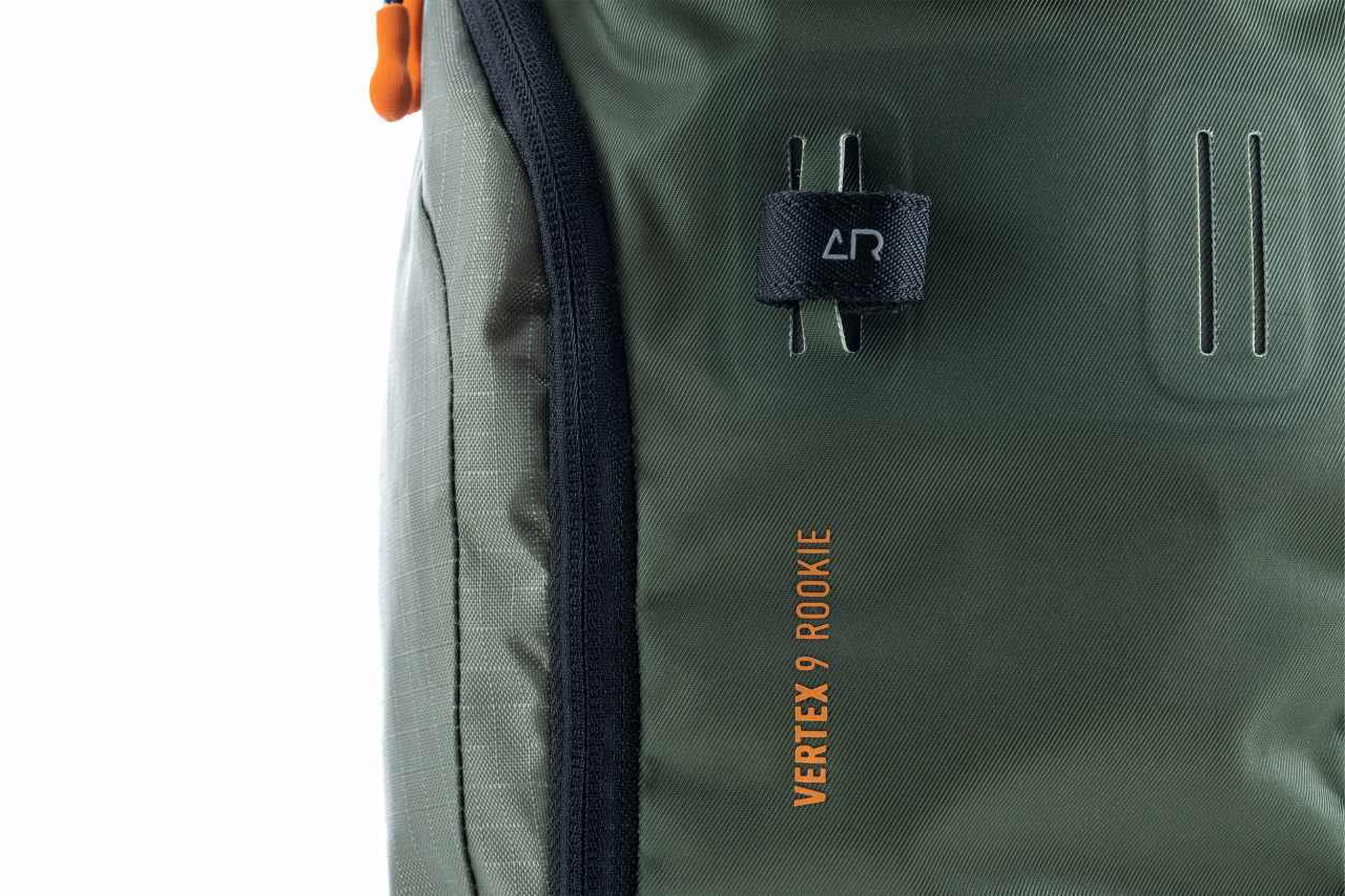 Cube Vertex 9 Rookie TM Kinder Fahrrad Rucksack olive grün