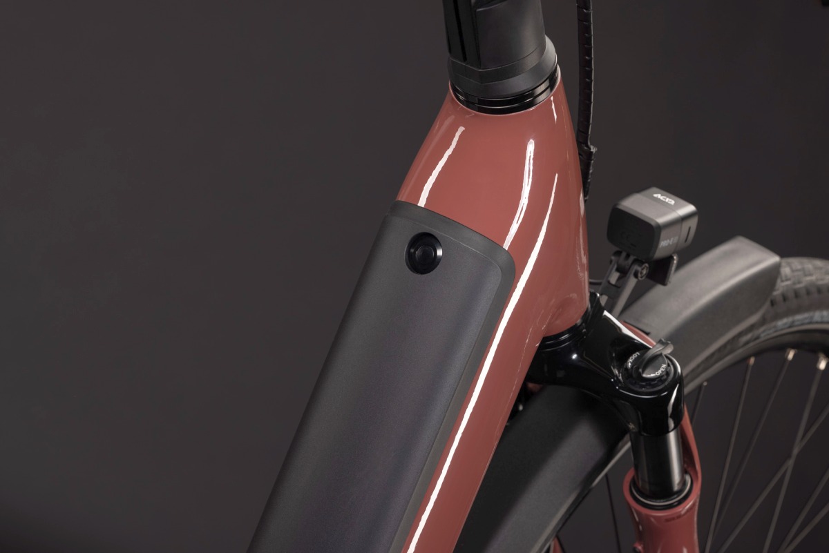 Cube Supreme Hybrid Comfort Pro 600 26'' / 28'' Easy Entry E-Bike City Pedelec burgundy/claret 2027