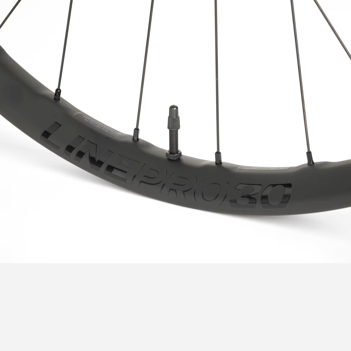 Bontrager Line Pro 30 TLR Boost 27.5'' Carbon MTB Hinterrad Sram XD 11/12 schwarz