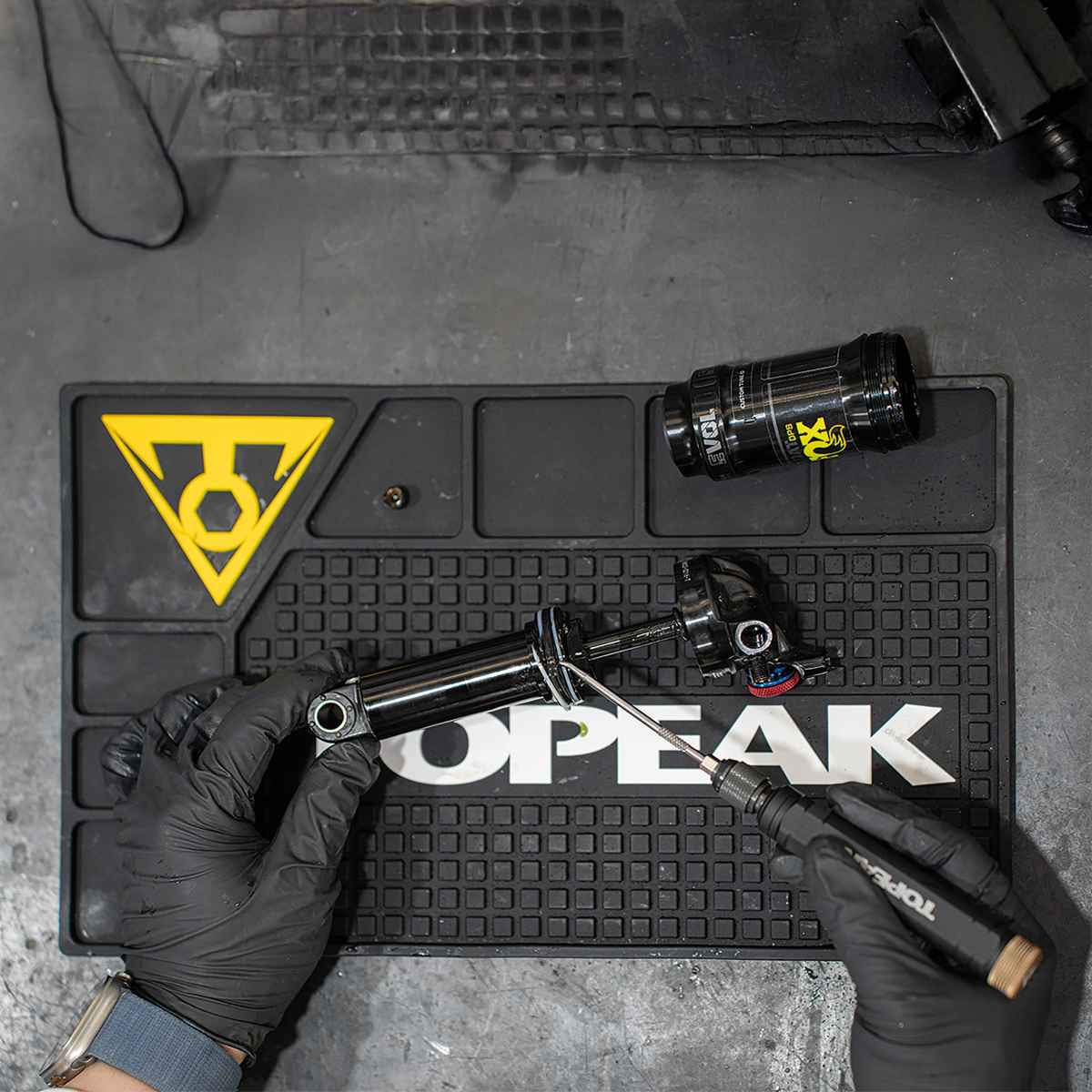 Topeak WorkBench Pad Silikonmatte für Organistaion auf Werkbank schwarz