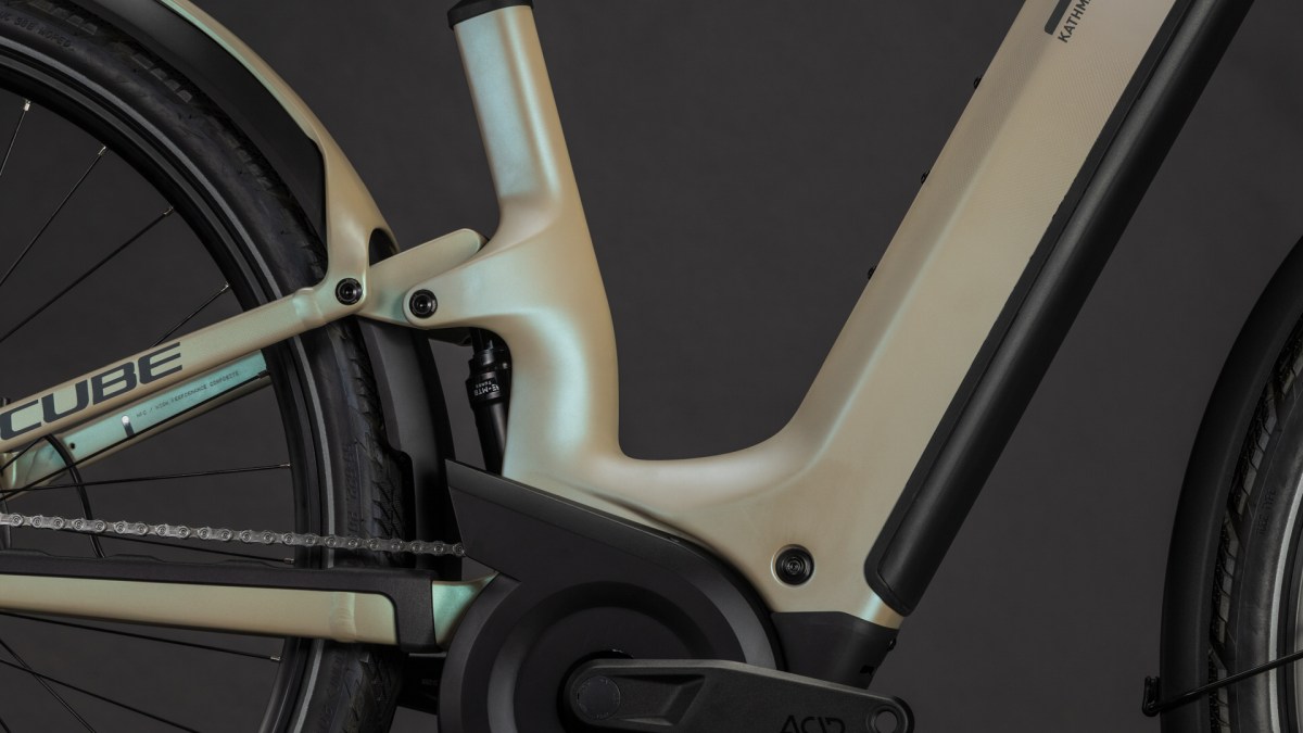 Cube Kathmandu Hybrid ONE11 HPC SLT 800 28'' Carbon Easy Entry E-Bike Trekking Pedelec glintsand/oatgrey 2027