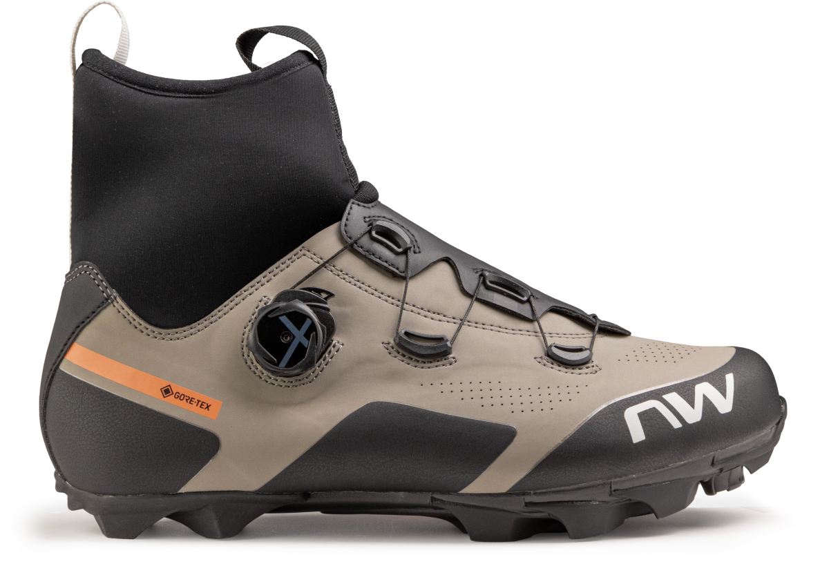 Northwave Celsius XC GTX Winter MTB Fahrrad Schuhe sandfarben/schwarz 2025
