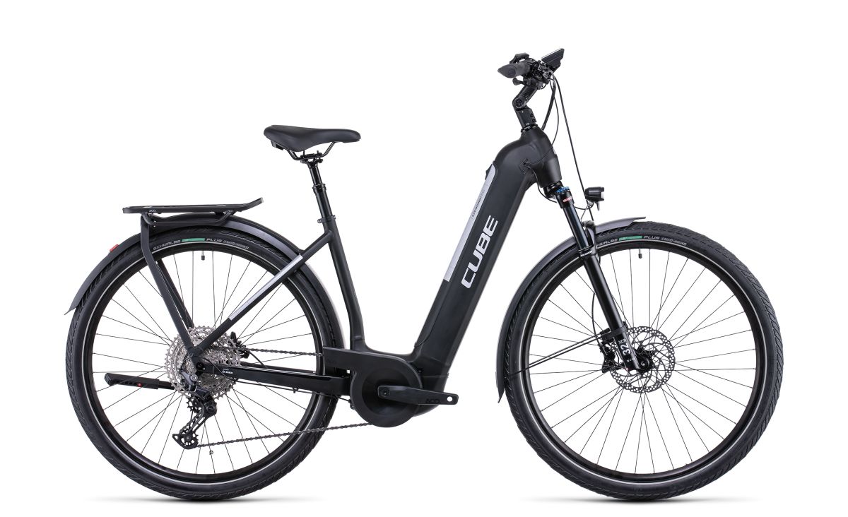 fahrradhelm cover Showers Pass Helmet Black 4b49b6df4f8578a78658409fa8e81327__accessoire_velo_electrique and it even boasts Bergamont E-Horizon SUV FS Size:M 170cm(5'7''  ) - 190cm (6'3'')